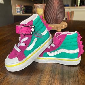 Toddler Dino sk8-hi vans Size 5